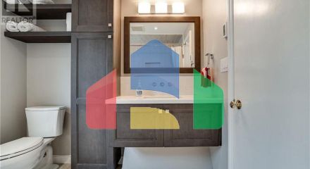 Residential - Single Family Home - Dundas, Canada - Canada