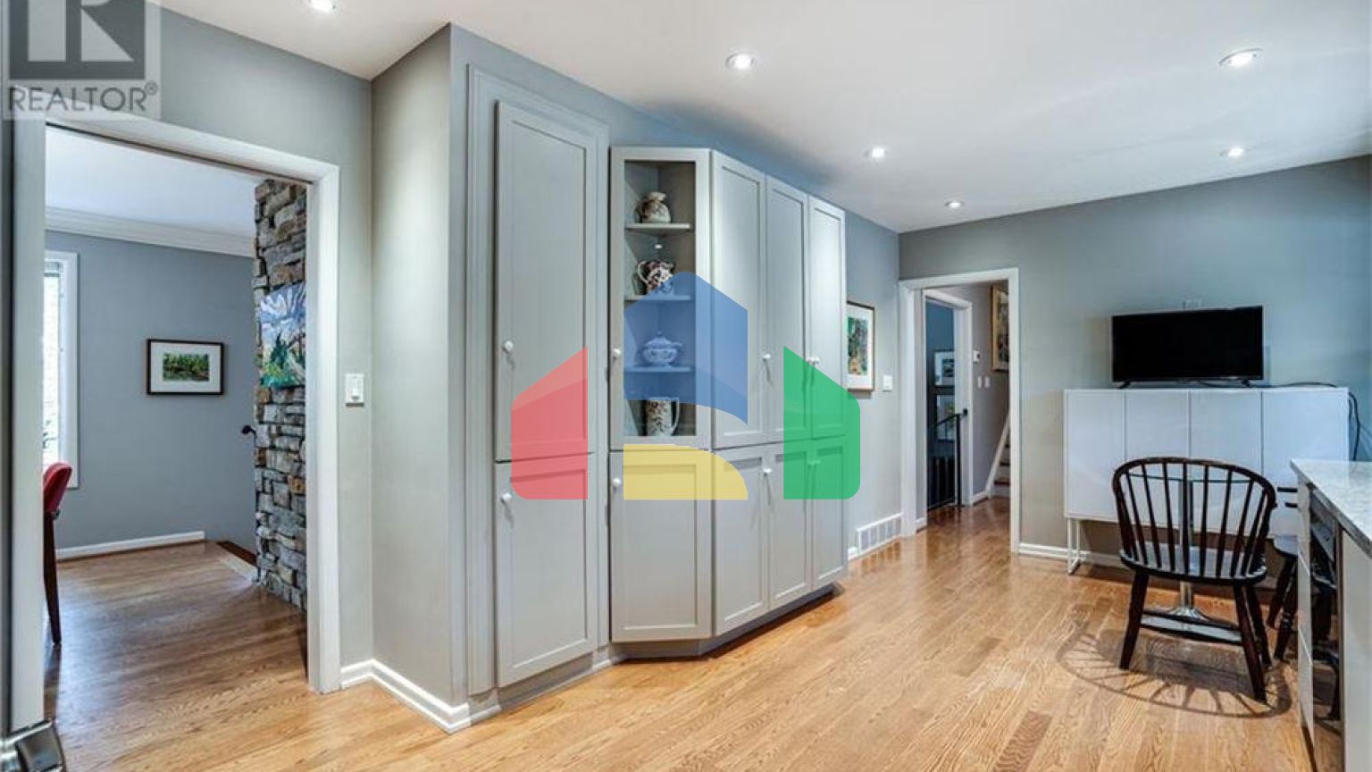 Residential - Single Family Home - Dundas, Canada - Canada