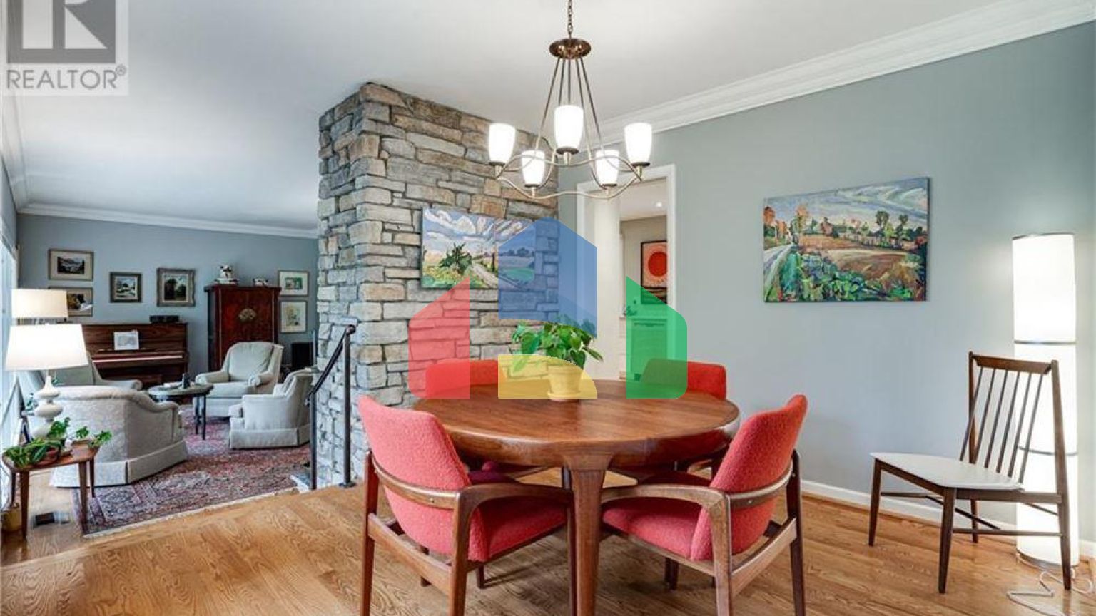 Residential - Single Family Home - Dundas, Canada - Canada