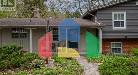 Residential - Single Family Home - Dundas, Canada - Canada