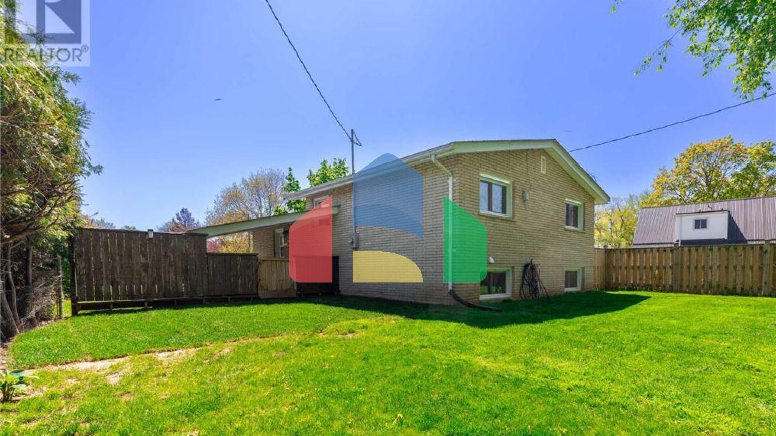 Residential - Single Family Home - St. Thomas, Canada - Canada