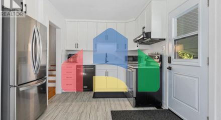 Residential - Single Family Home - St. Thomas, Canada - Canada