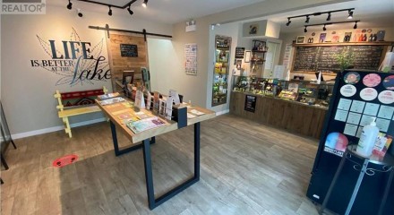 Commercial - Commercial/Retail - Christina Lake, Canada - Canada