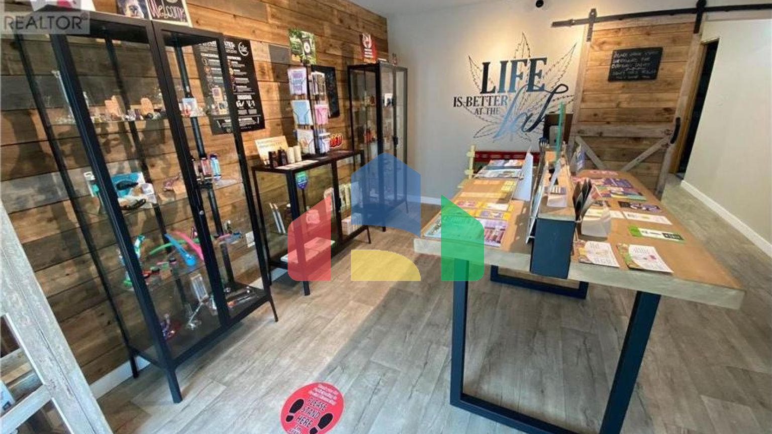 Commercial - Commercial/Retail - Christina Lake, Canada - Canada