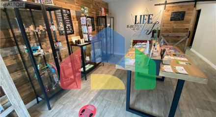 Commercial - Commercial/Retail - Christina Lake, Canada - Canada