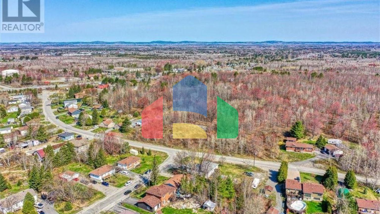 Residential - Single Family Home - Greater Sudbury, Canada - Canada