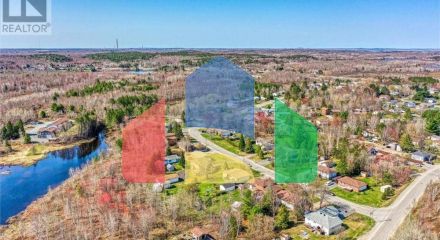 Residential - Single Family Home - Greater Sudbury, Canada - Canada