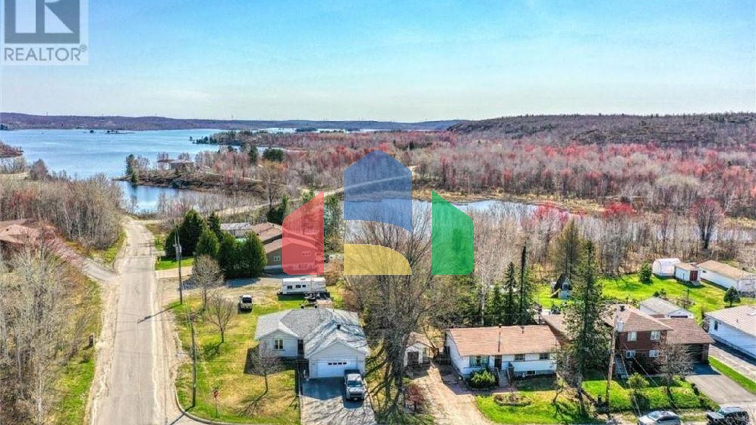 Residential - Single Family Home - Greater Sudbury, Canada - Canada