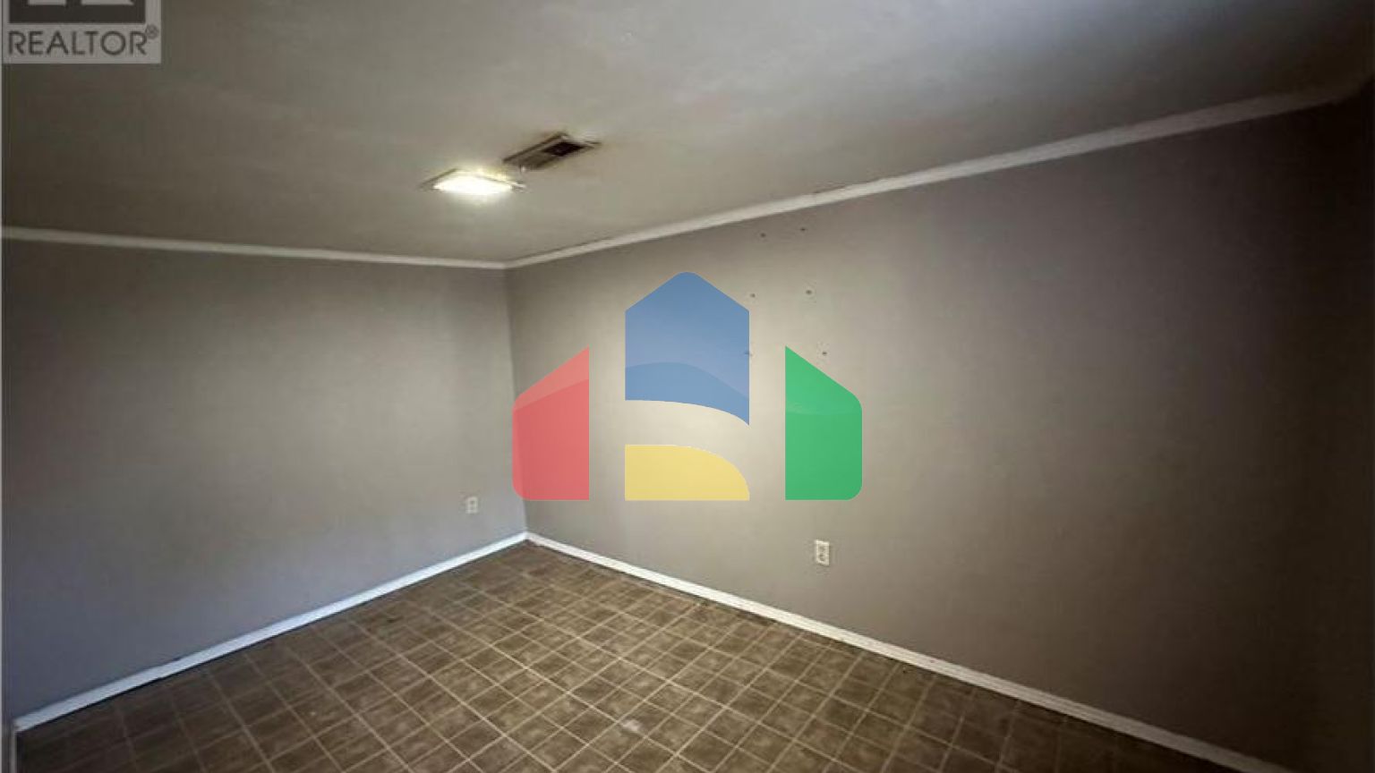 Residential - Single Family Home - Greater Sudbury, Canada - Canada