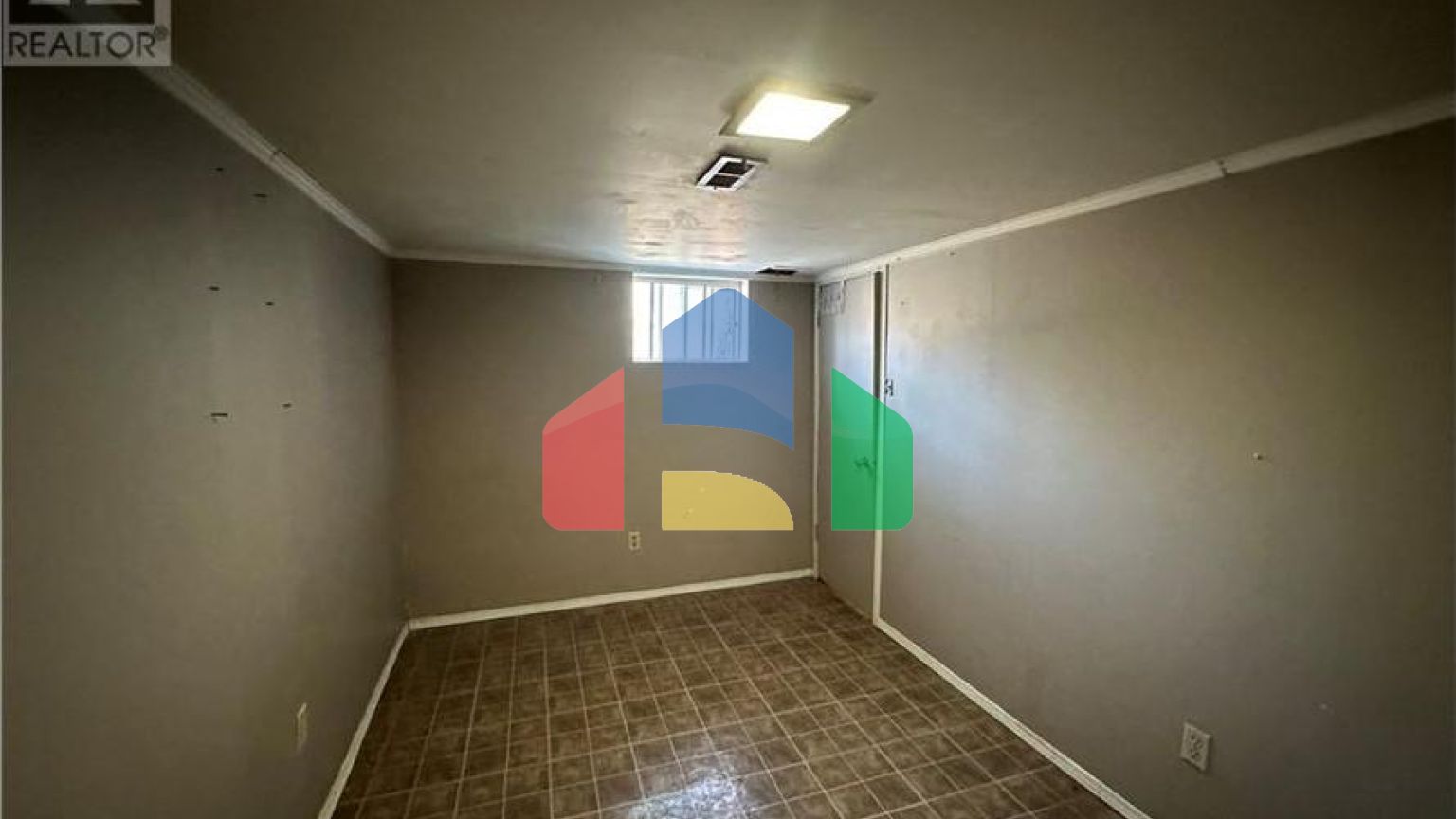 Residential - Single Family Home - Greater Sudbury, Canada - Canada