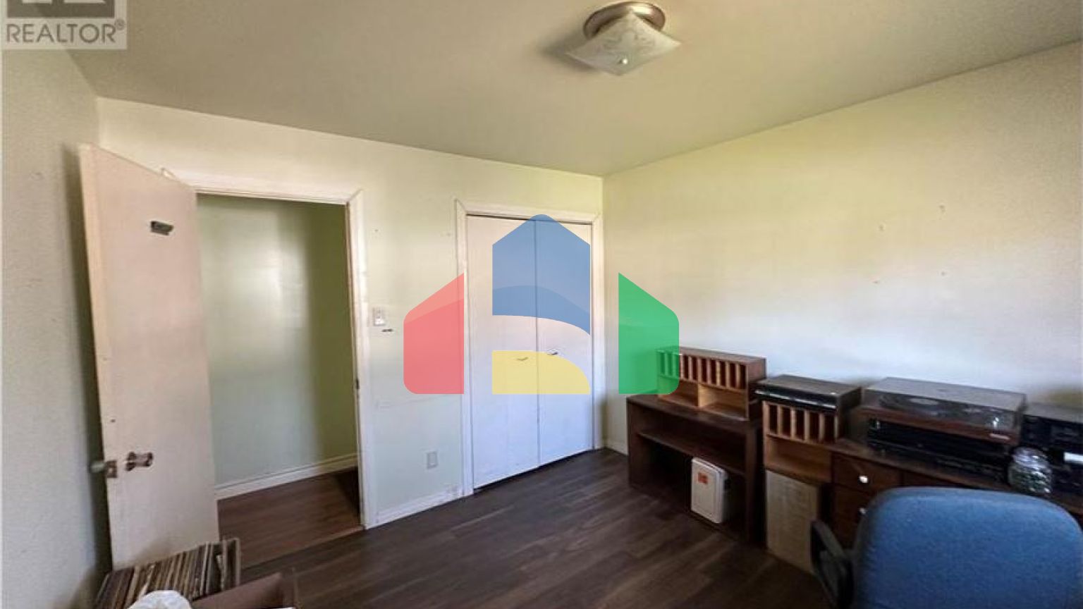 Residential - Single Family Home - Greater Sudbury, Canada - Canada