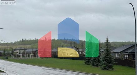 Residential - Single Family Home - Sundre, Canada - Canada