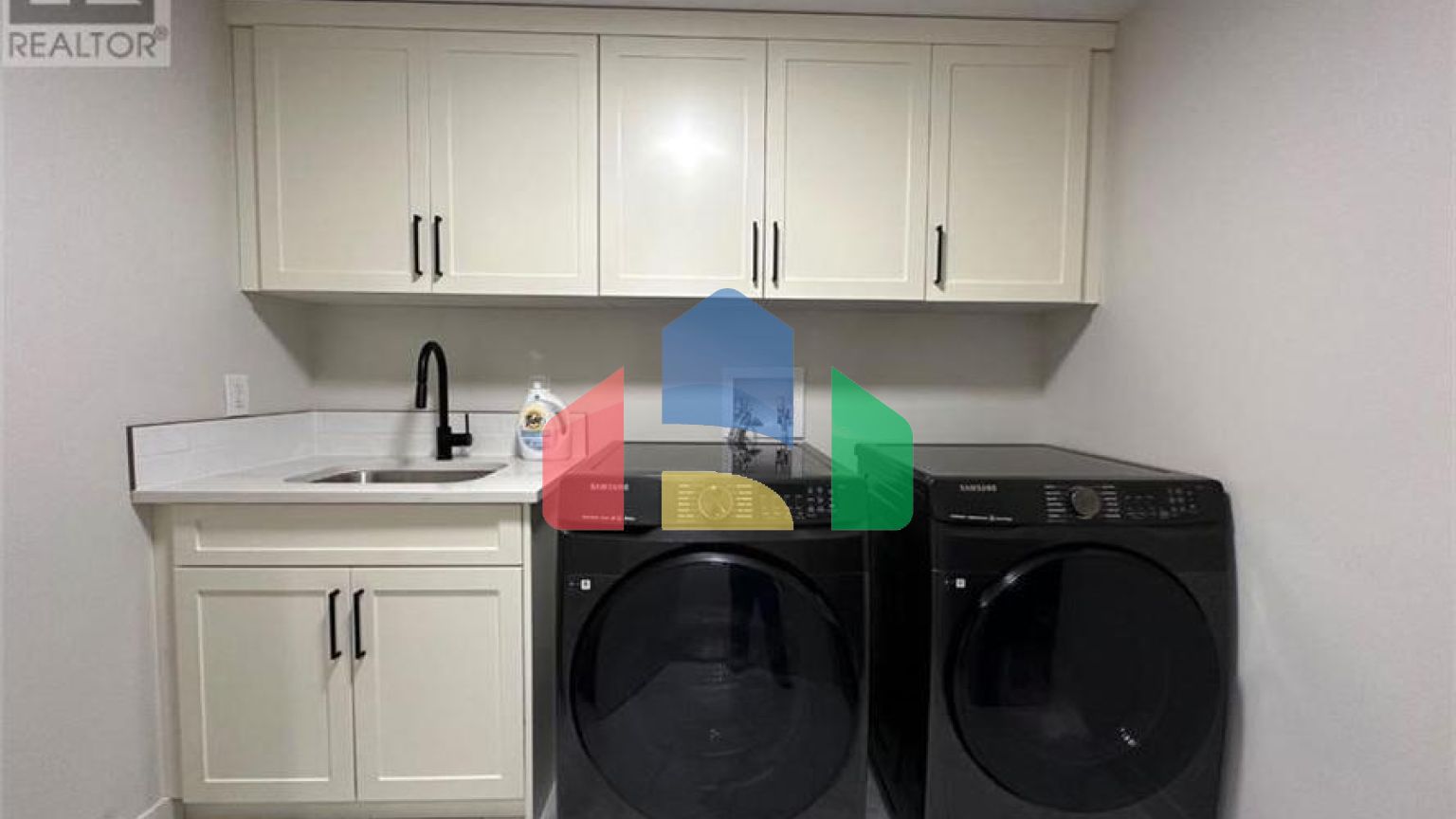 Residential - Single Family Home - Sundre, Canada - Canada