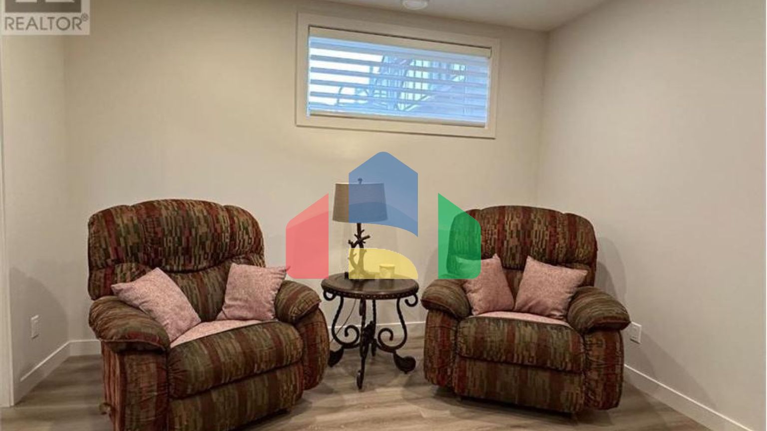 Residential - Single Family Home - Sundre, Canada - Canada