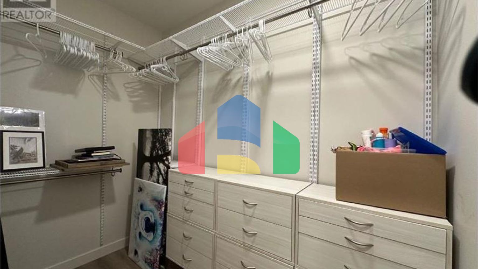 Residential - Single Family Home - Sundre, Canada - Canada