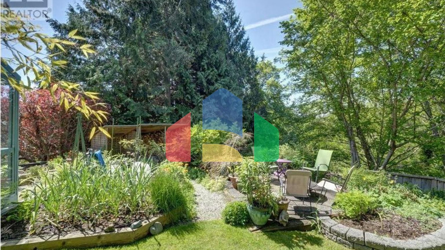 Residential - Single Family Home - Sechelt, Canada - Canada