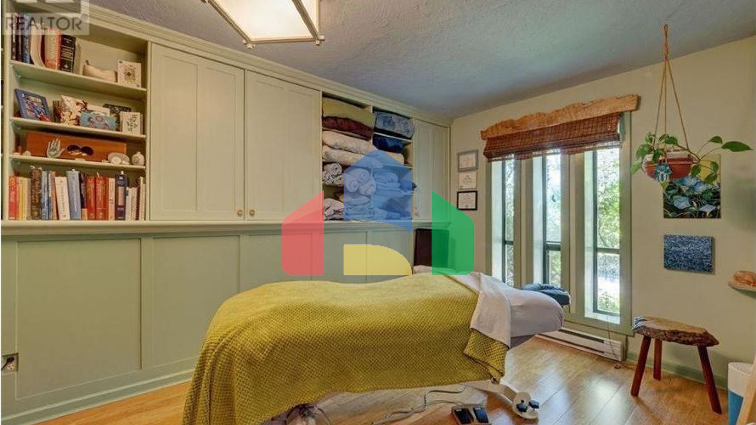 Residential - Single Family Home - Sechelt, Canada - Canada