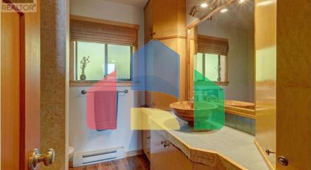 Residential - Single Family Home - Sechelt, Canada - Canada