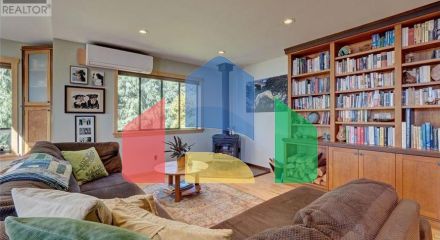 Residential - Single Family Home - Sechelt, Canada - Canada