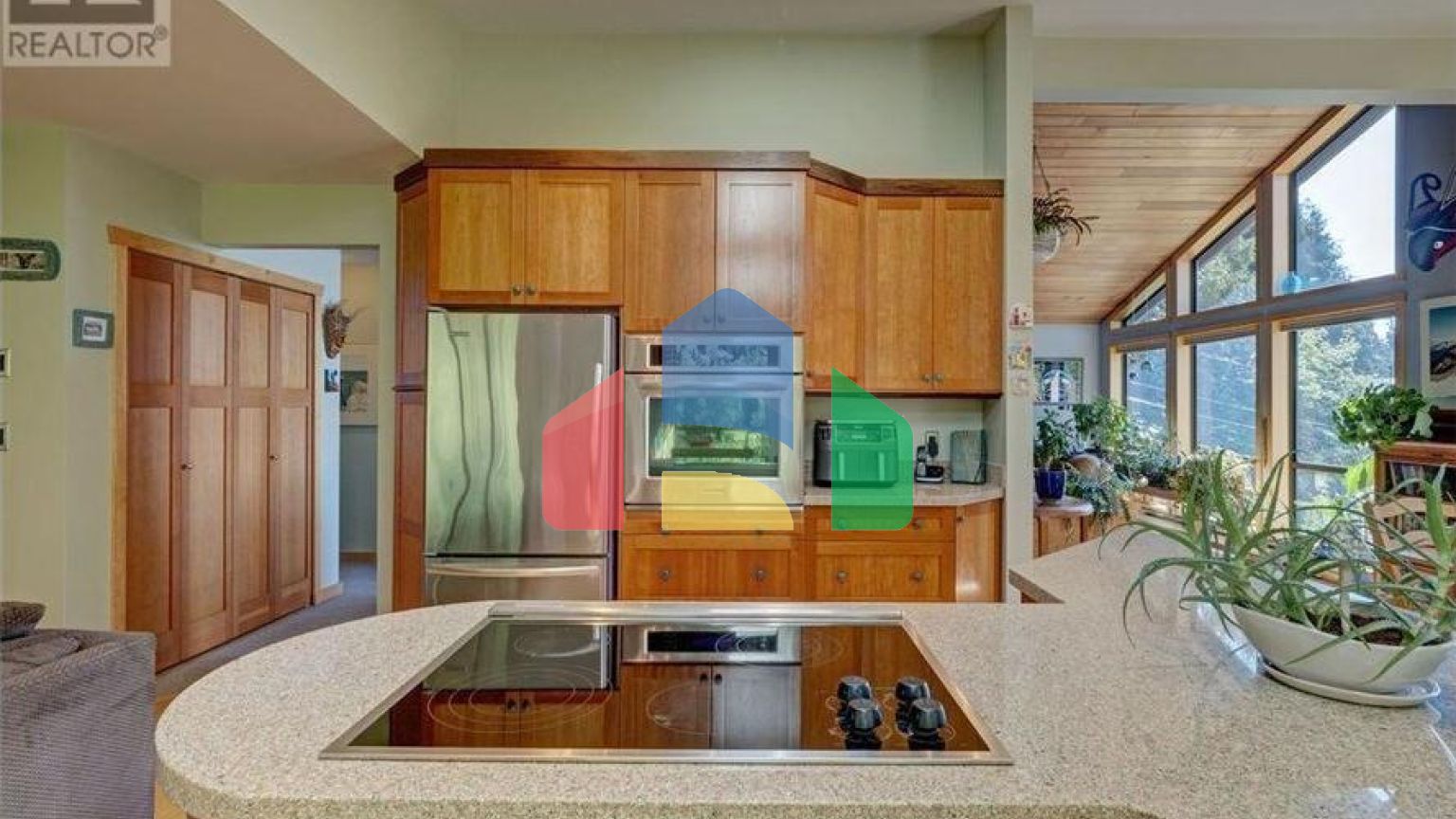 Residential - Single Family Home - Sechelt, Canada - Canada