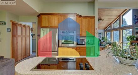 Residential - Single Family Home - Sechelt, Canada - Canada