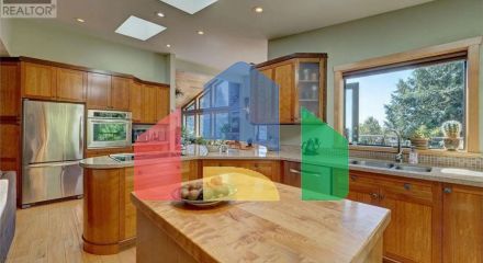 Residential - Single Family Home - Sechelt, Canada - Canada