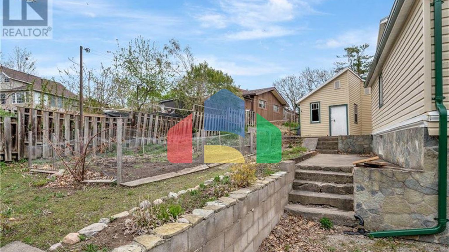 Residential - Single Family Home - Bridgenorth, Canada - Canada