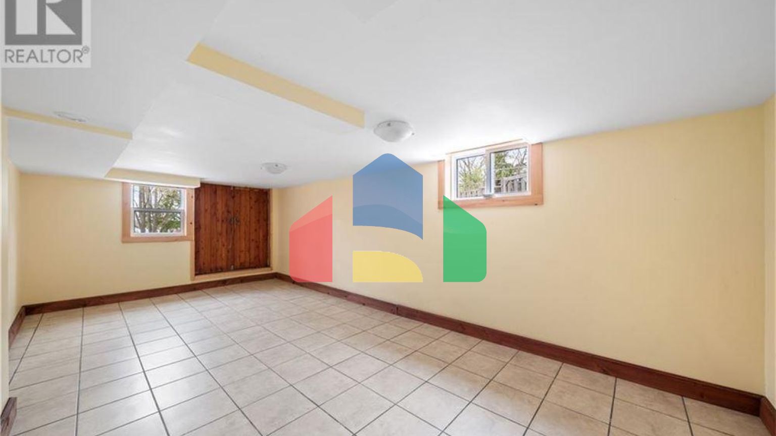 Residential - Single Family Home - Bridgenorth, Canada - Canada