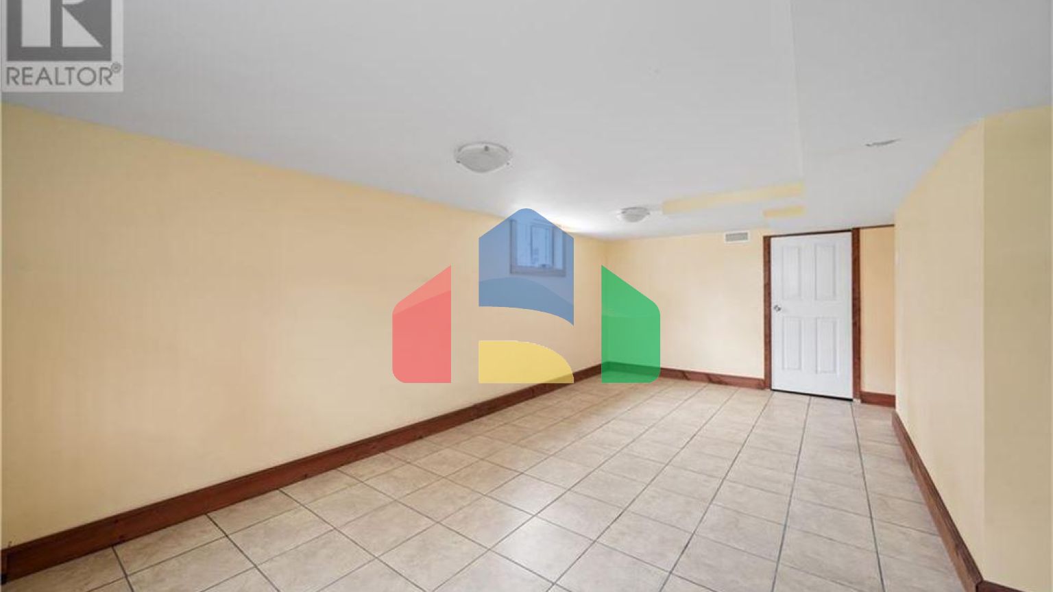 Residential - Single Family Home - Bridgenorth, Canada - Canada