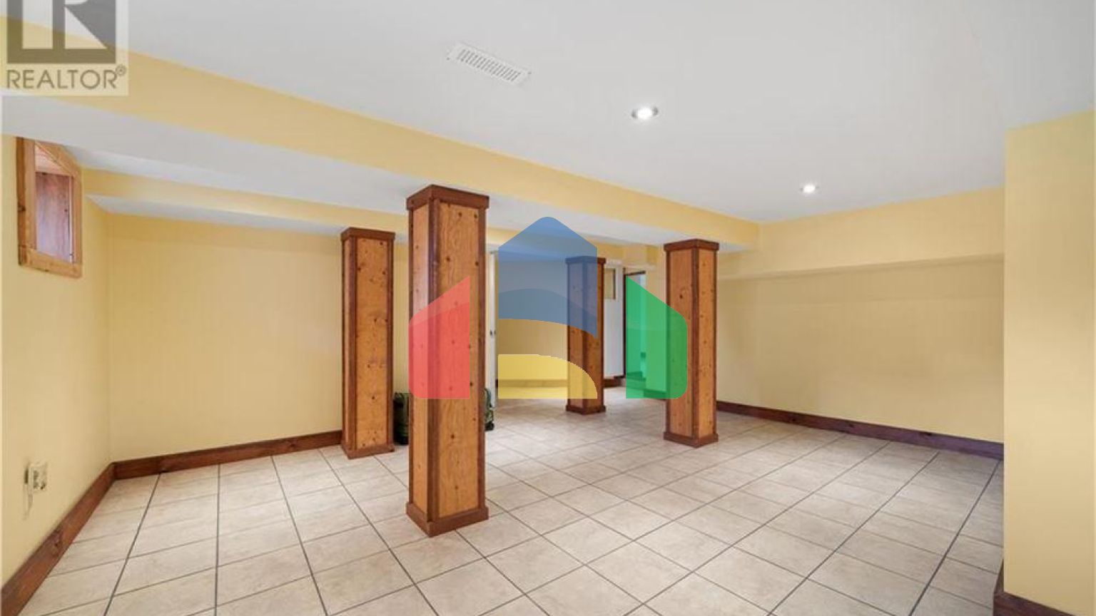 Residential - Single Family Home - Bridgenorth, Canada - Canada