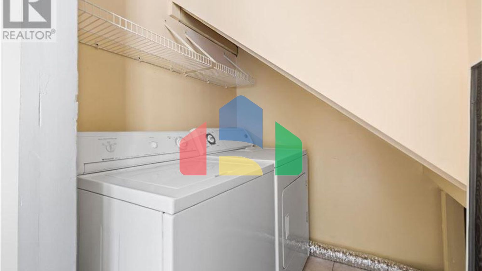 Residential - Single Family Home - Bridgenorth, Canada - Canada