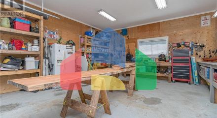 Residential - Single Family Home - Saltair, Canada - Canada