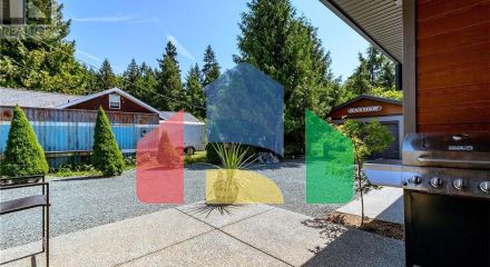 Residential - Single Family Home - Saltair, Canada - Canada