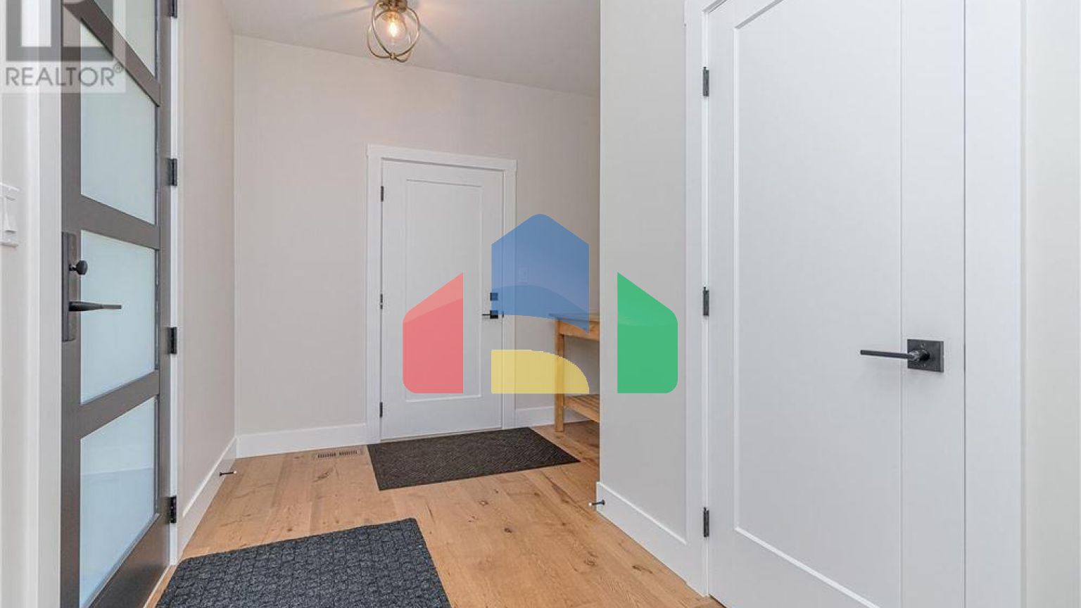 Residential - Single Family Home - Saltair, Canada - Canada