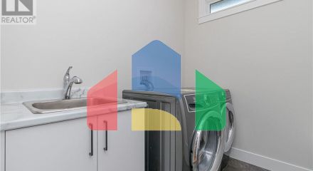 Residential - Single Family Home - Saltair, Canada - Canada