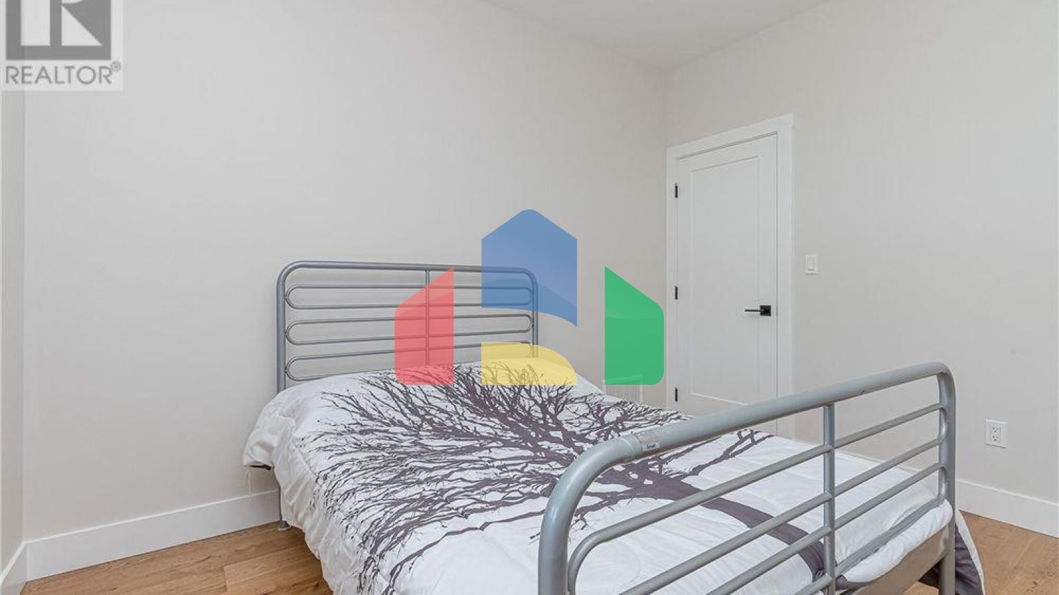 Residential - Single Family Home - Saltair, Canada - Canada