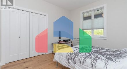 Residential - Single Family Home - Saltair, Canada - Canada