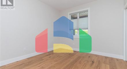 Residential - Single Family Home - Saltair, Canada - Canada