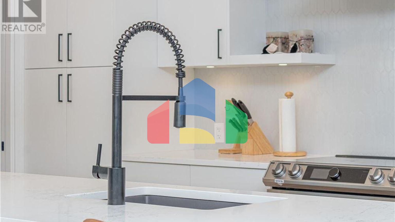 Residential - Single Family Home - Saltair, Canada - Canada