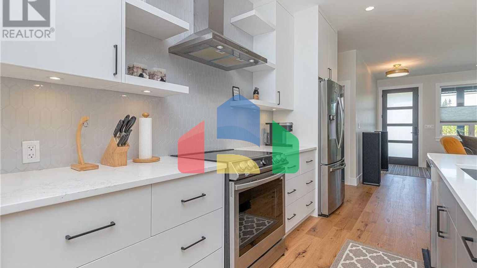 Residential - Single Family Home - Saltair, Canada - Canada