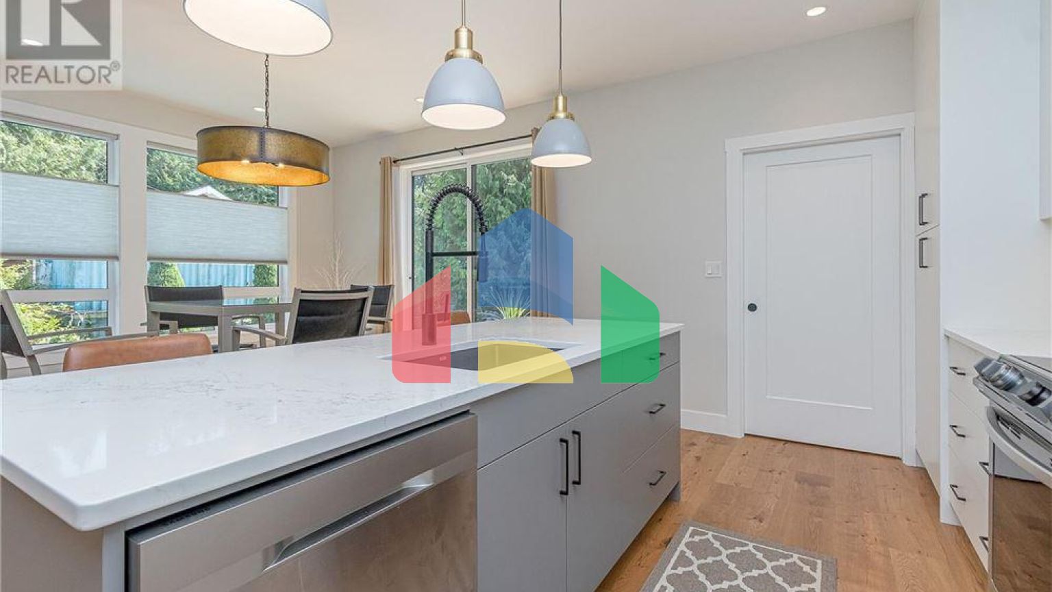 Residential - Single Family Home - Saltair, Canada - Canada