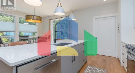 Residential - Single Family Home - Saltair, Canada - Canada