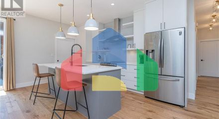 Residential - Single Family Home - Saltair, Canada - Canada