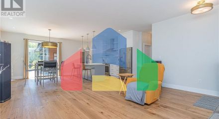 Residential - Single Family Home - Saltair, Canada - Canada
