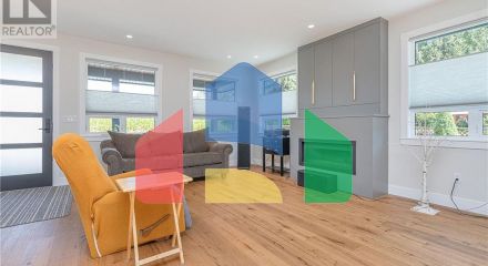 Residential - Single Family Home - Saltair, Canada - Canada