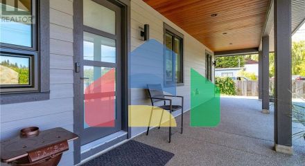 Residential - Single Family Home - Saltair, Canada - Canada