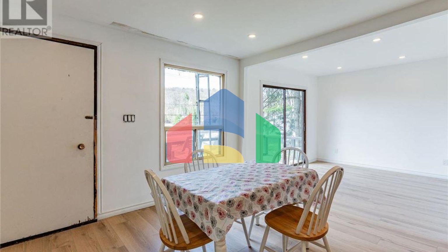 Residential - Single Family Home - Algonquin Highlands, Canada - Canada