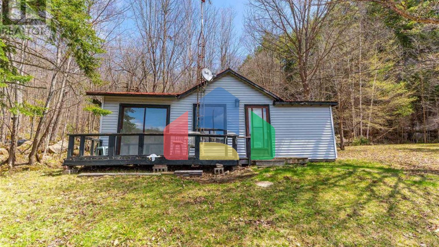 Residential - Single Family Home - Algonquin Highlands, Canada - Canada