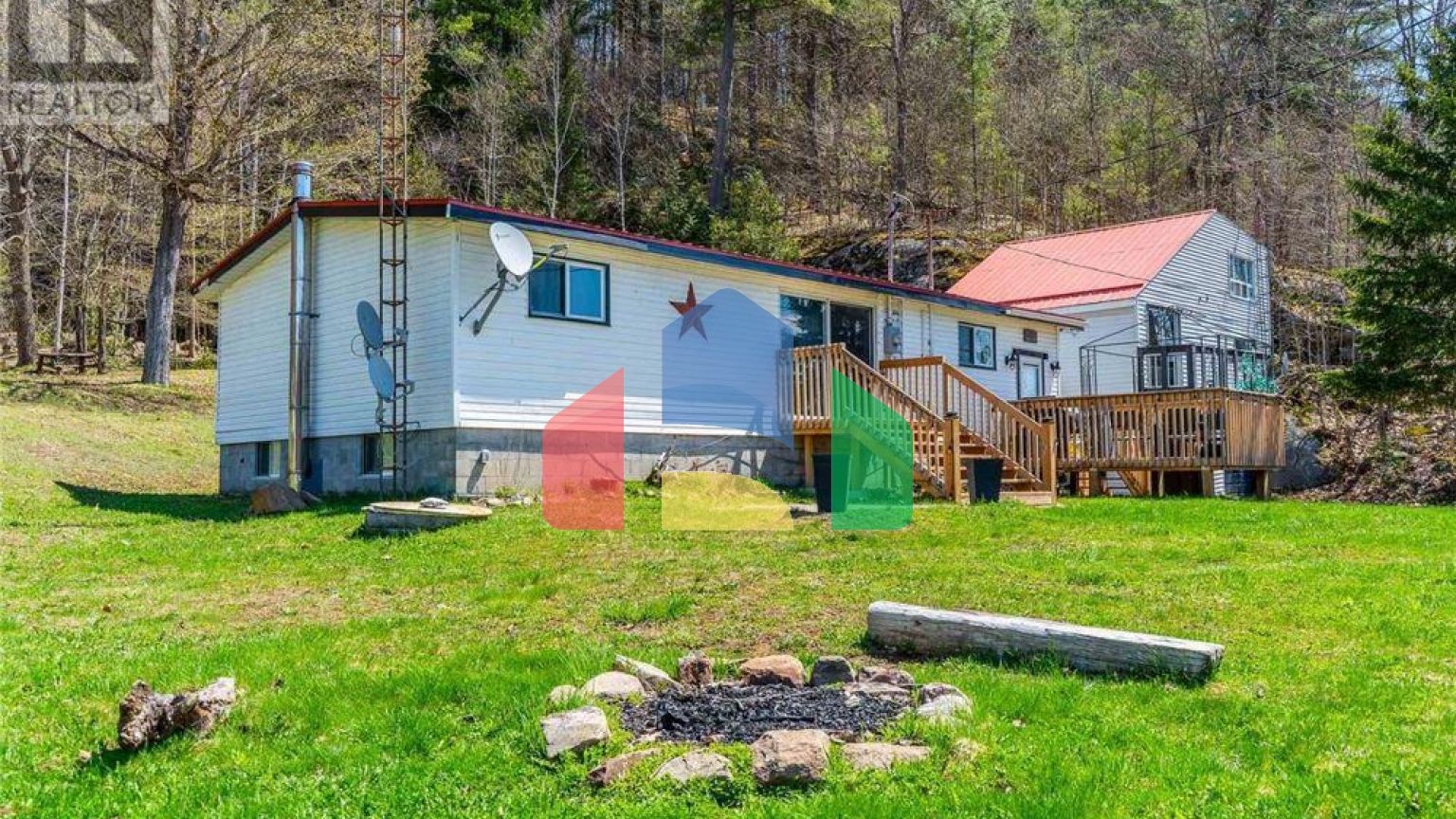 Residential - Single Family Home - Algonquin Highlands, Canada - Canada