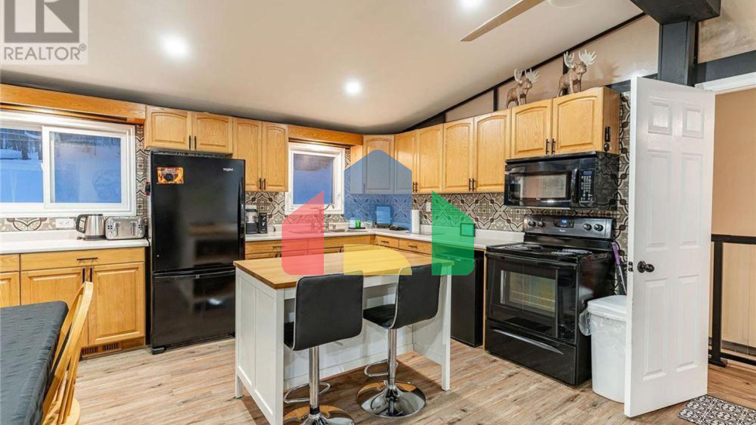 Residential - Single Family Home - Algonquin Highlands, Canada - Canada